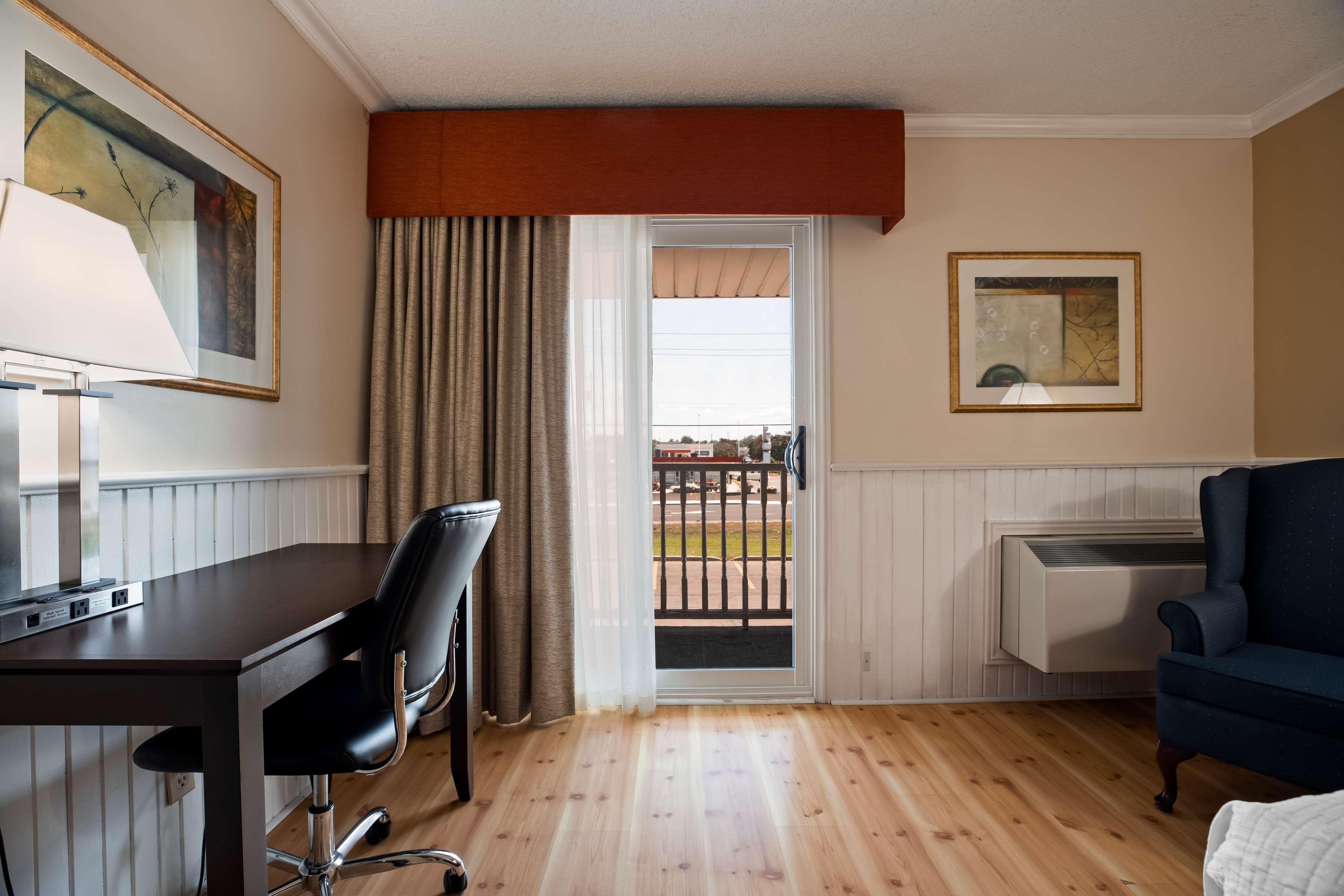 Best Western Smiths Falls Hotel Buitenkant foto