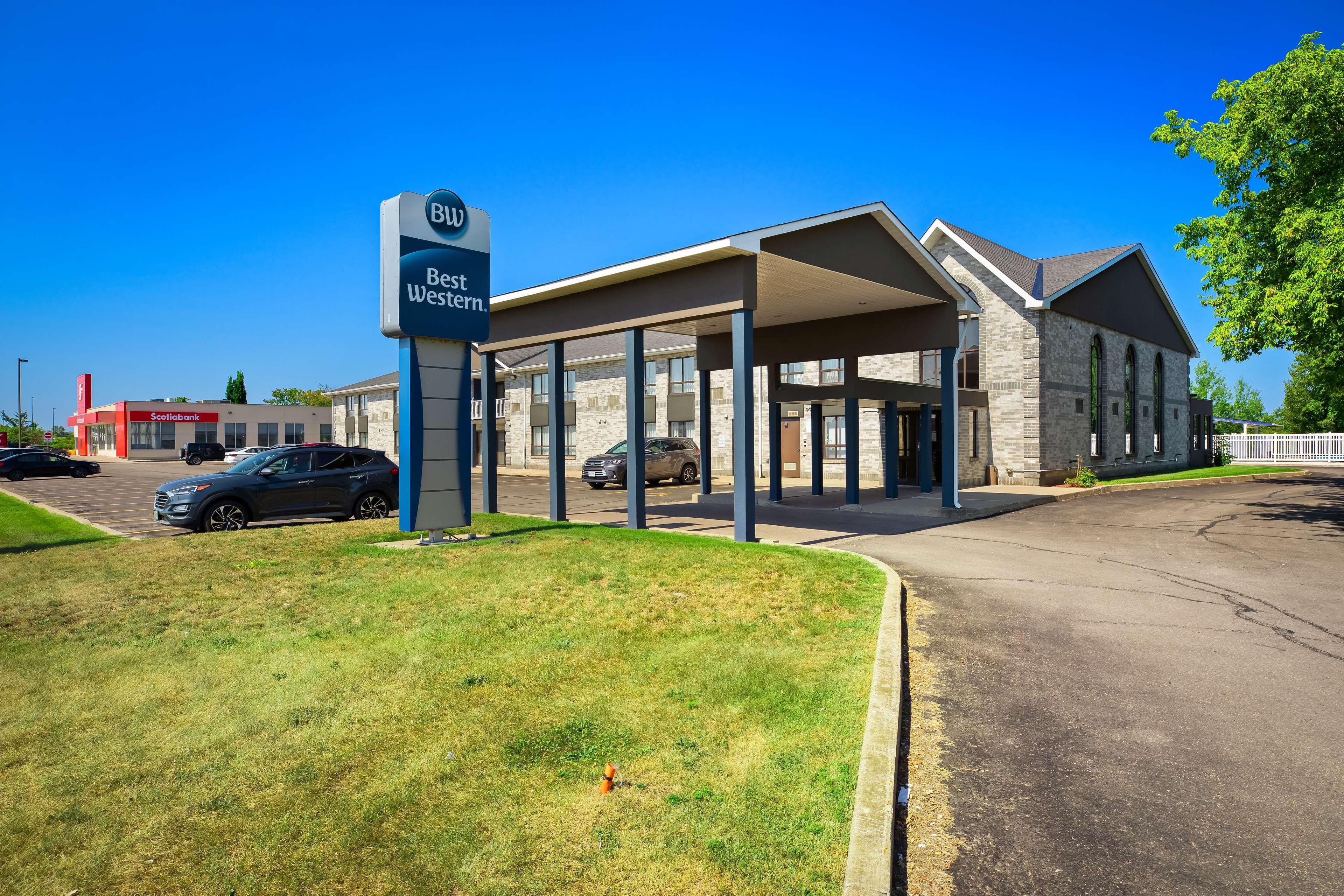 Best Western Smiths Falls Hotel Buitenkant foto