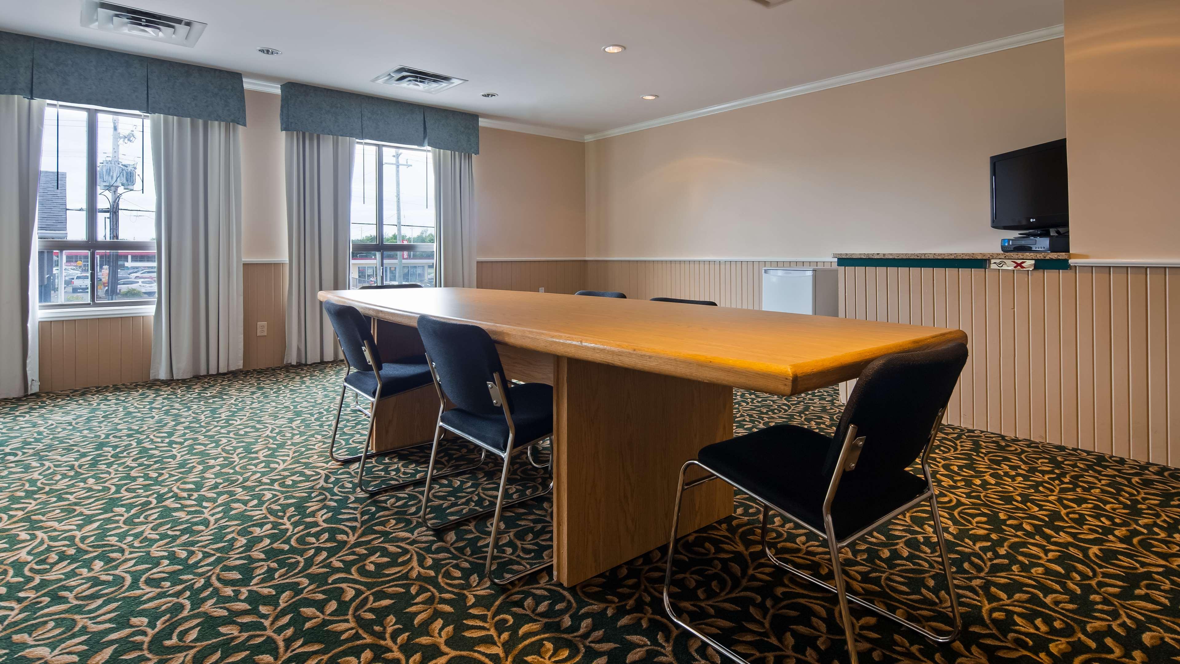 Best Western Smiths Falls Hotel Buitenkant foto