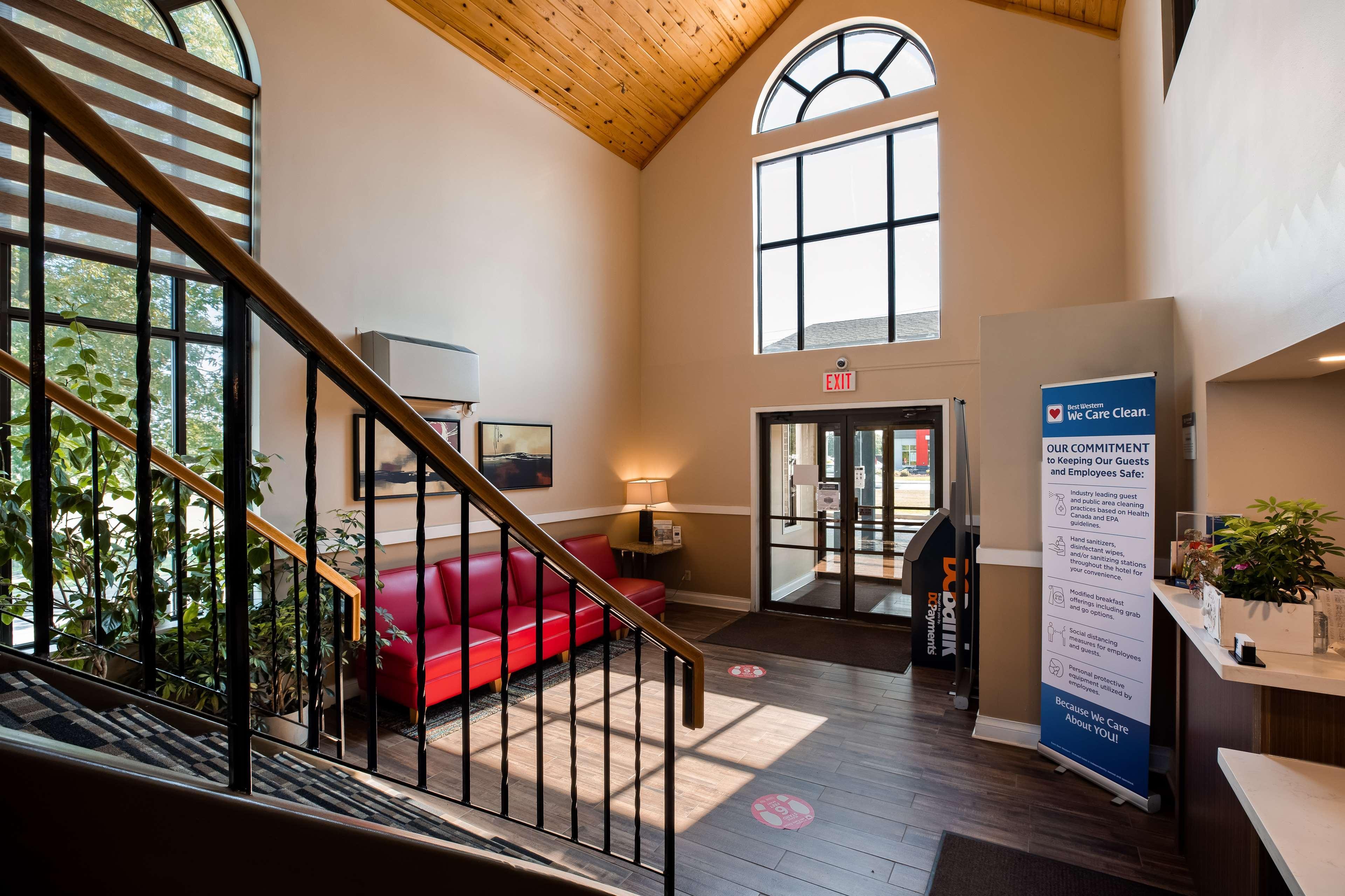 Best Western Smiths Falls Hotel Buitenkant foto