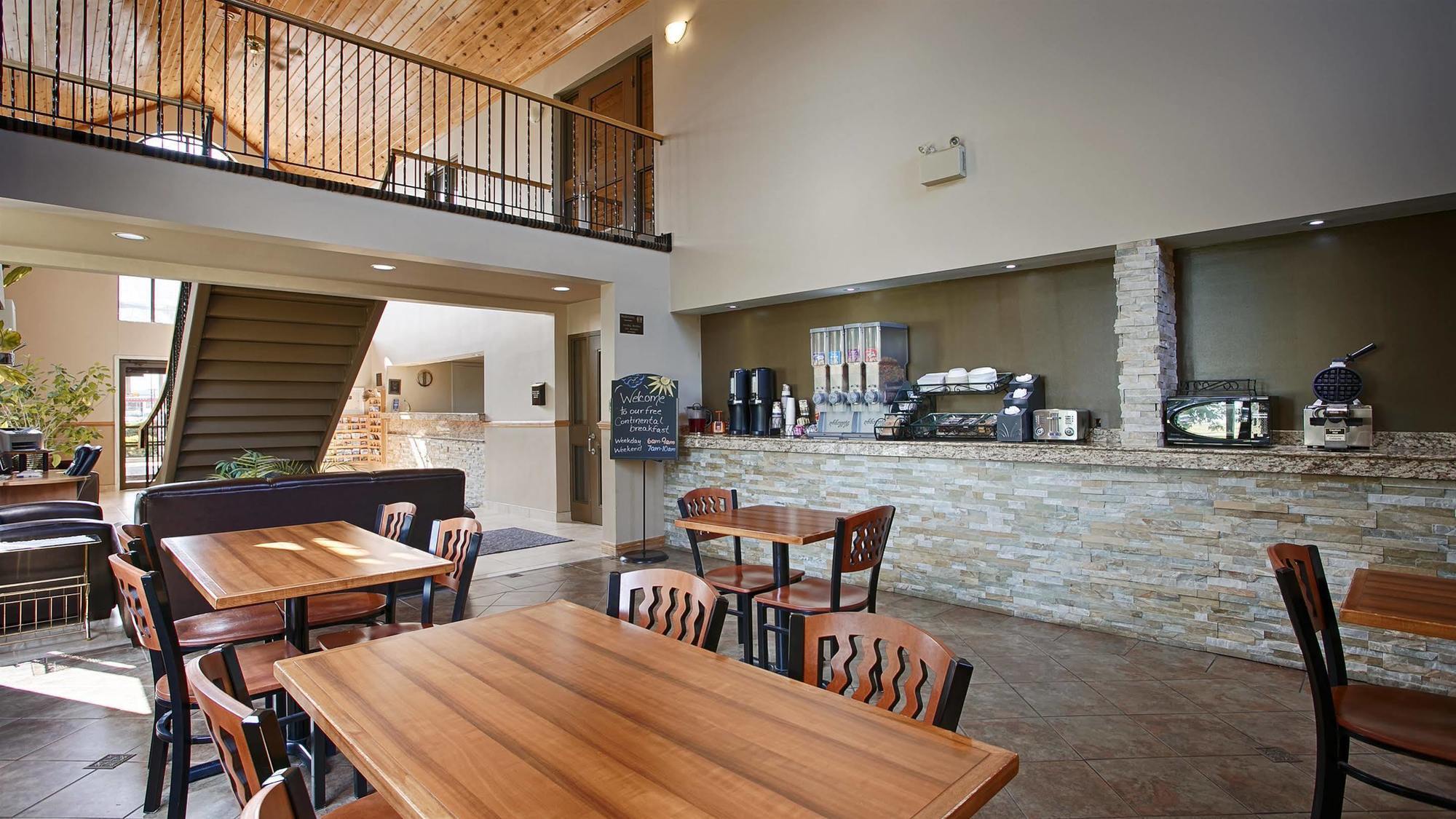 Best Western Smiths Falls Hotel Buitenkant foto